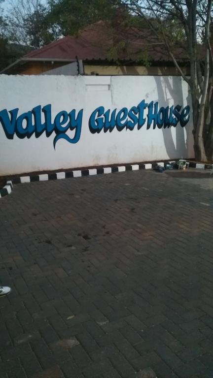 Valley Guest House Pretoria Exterior photo